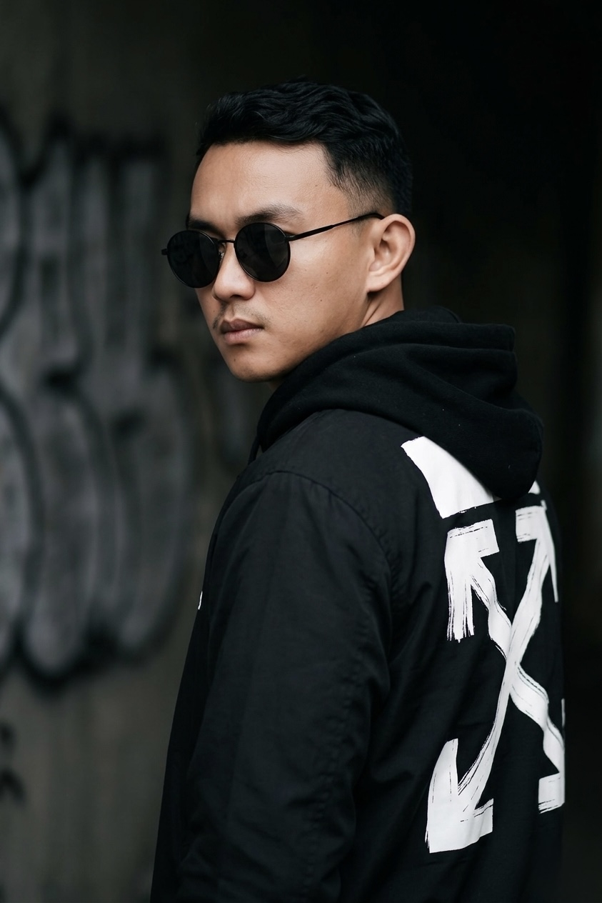 Taraki Barbershop barber portrait